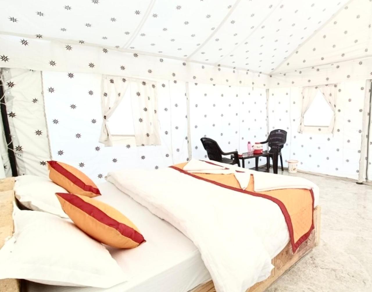 The Saffron Desert Camp Jaisalmer Eksteriør bilde